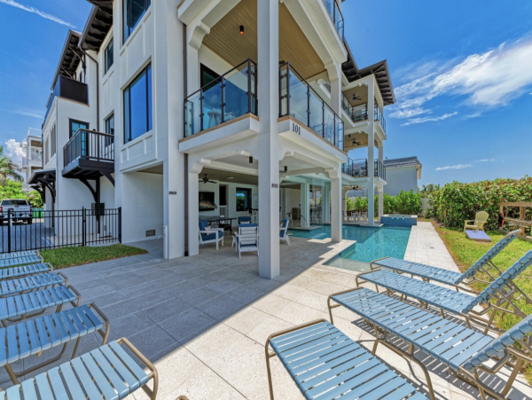 Anna Maria Island Beachfront Condo Rental - Luxury 4-Bedroom Gulf-View Vacation Condo with Pool and Spa